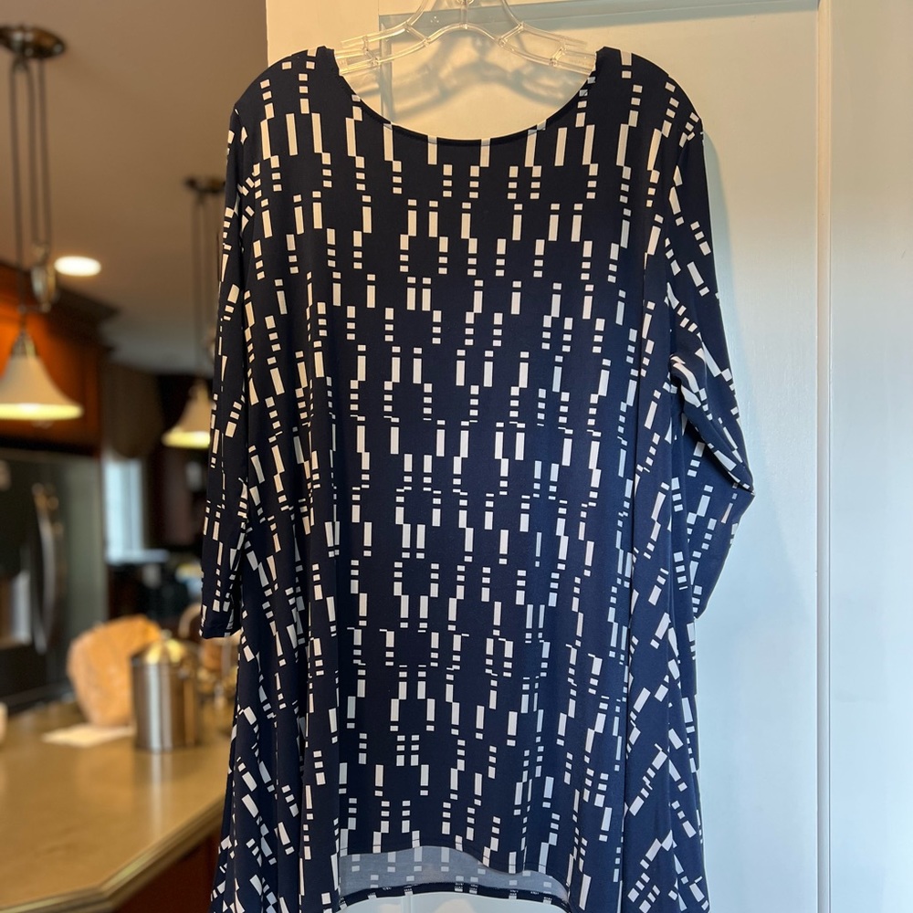 Alfani graphic swing top XL